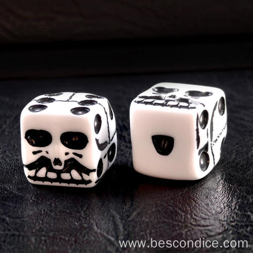 6pcs Set of Skull Shaped Dice 6 Sided, Halloween Party White Skull Dice, Novelty Skeleton Dice for Club Bar Party, 6pcs Set